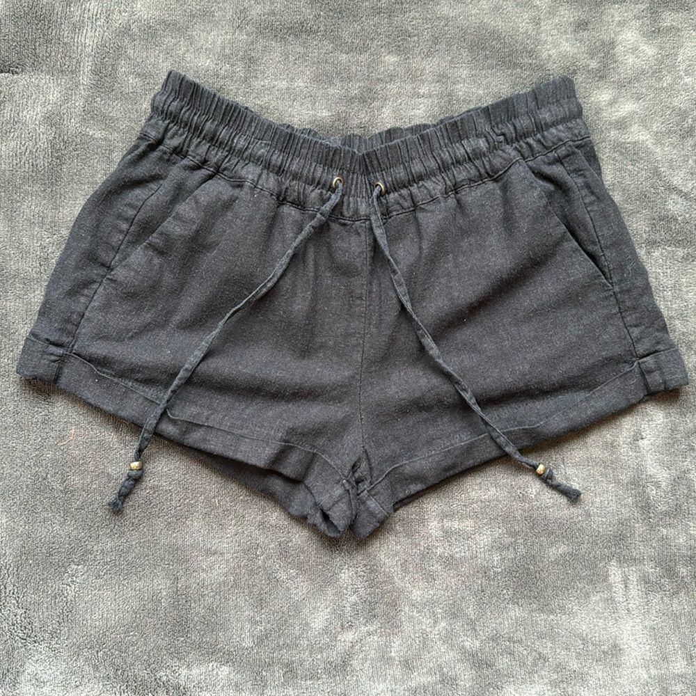 Love Tree Black Linen blend Shorts